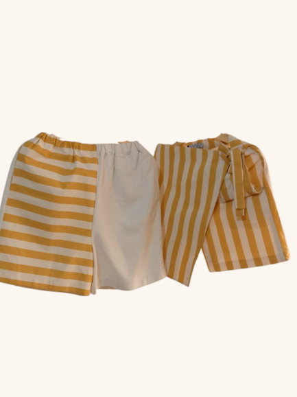 Loose shorts in Beige/Stripe linen